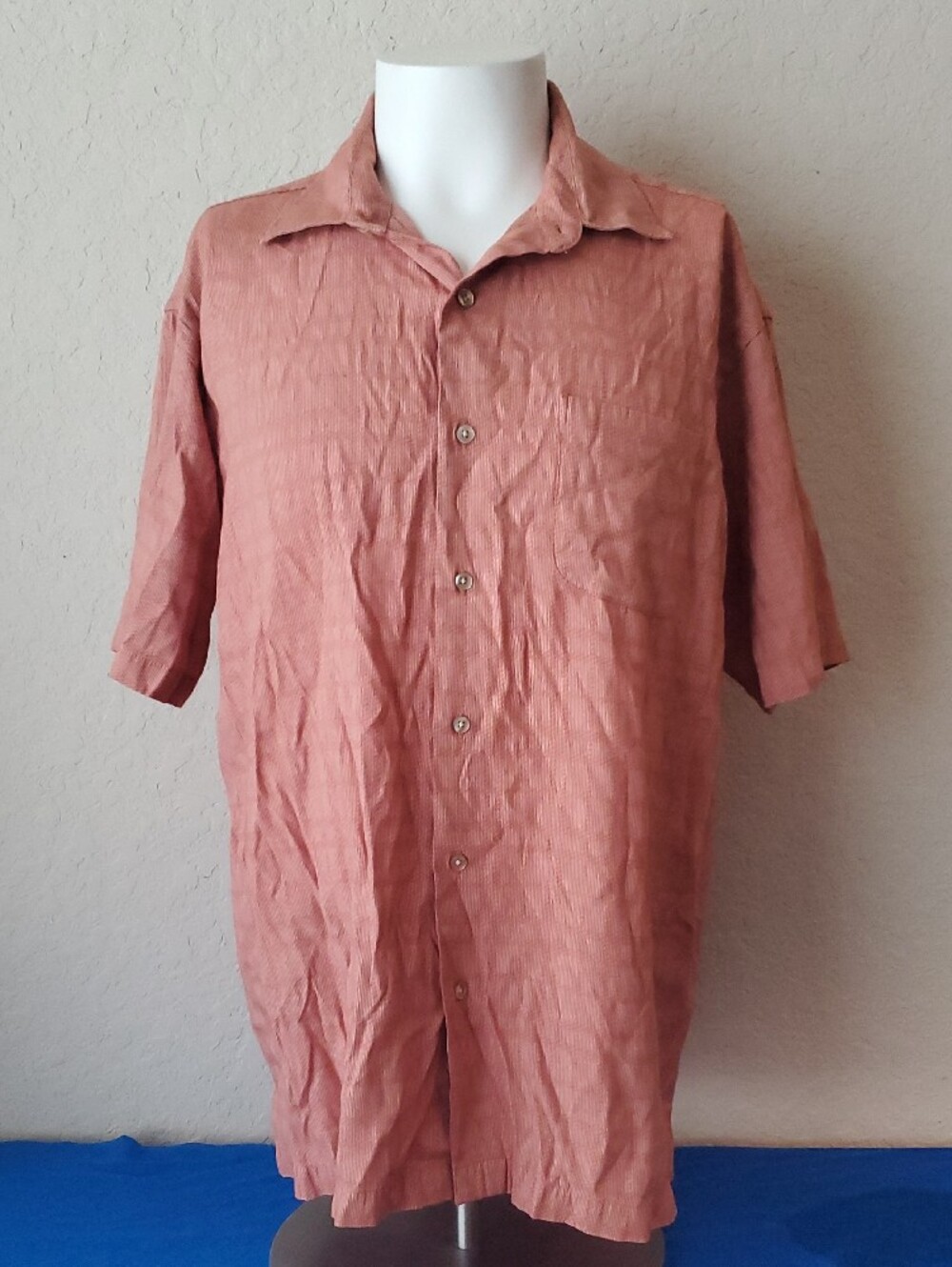 Van Heusen Mens Large Orange/Peach Textured Short Sleeve Button Up Camp Shirt